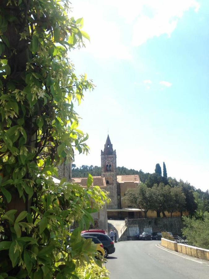 Albergo Ristorante Bergallo Tovo San Giacomo Bagian luar foto